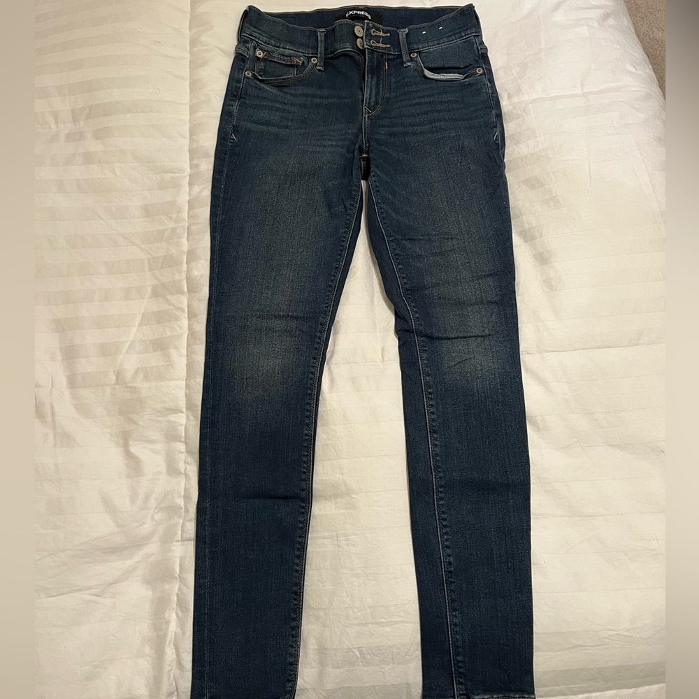 Express Mid Rise Skinny Jean